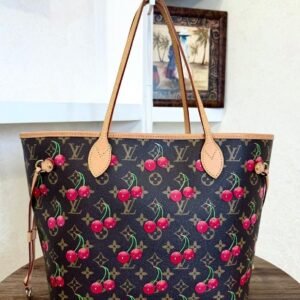 Alternative view of Louis Vuitton Neverfull Cherry MM
