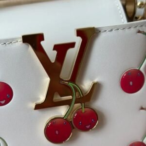 Alternative view of Louis Vuitton x Takashi Murakami Capucines Mini  Cerise Blanc  Limited Edition
Brandnew fullset
